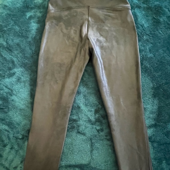 Small Faux Leather Spanx - Picture 3 of 5